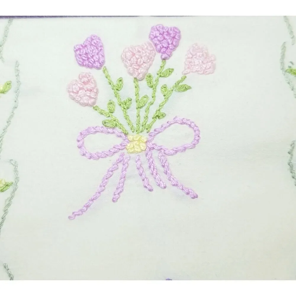 Vintage Embroidered Kitchen Hand‎ Towel Pink Purple Flower Bouquet Laced Boarder